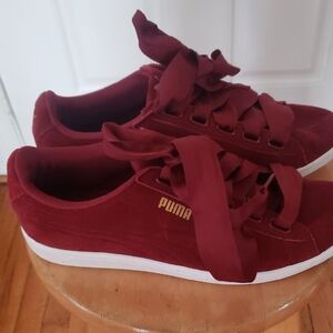 Puma Women's Deep Red Sneakers